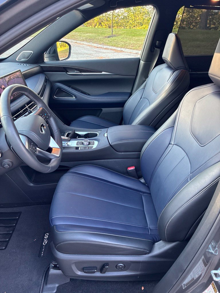 Used 2026 INFINITI QX60 Sport w/ Dark Cargo Package AWD/4WD image 7