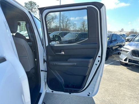 Used 2024 Toyota Tacoma TRD Off-Road image 27