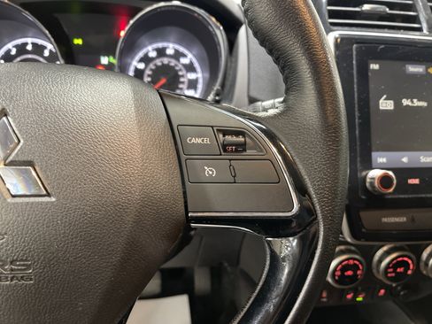 Used 2022 Mitsubishi Outlander Sport SE image 18