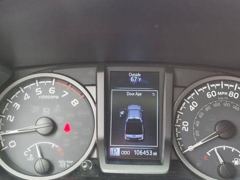 Used 2017 Toyota Tacoma TRD Pro AWD/4WD image 19