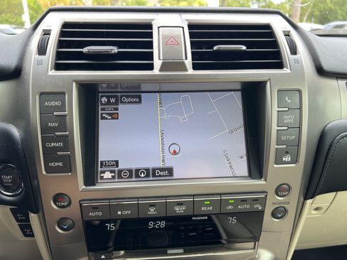 Used 2021 Lexus GX 460 Premium w/ Premium Package AWD/4WD image 24
