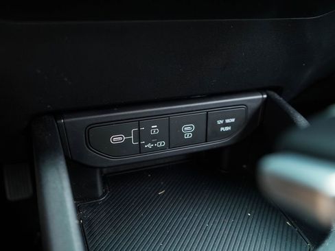 Used 2025 Kia K4 FWD image 26