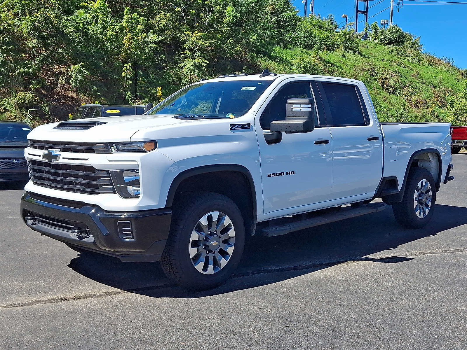 Used 2024 Chevrolet Silverado 2500 Custom w/ Custom Convenience Package AWD/4WD image 3