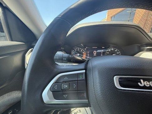 Used 2022 Jeep Compass Latitude w/ Sun and Sound Group AWD/4WD image 21