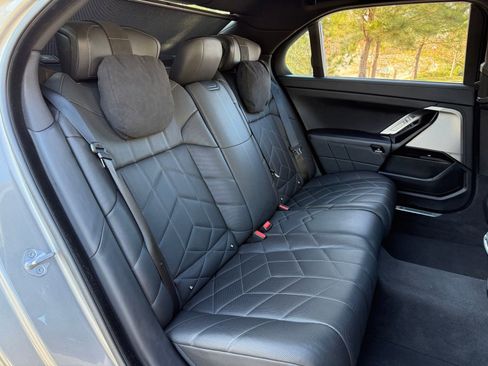 Used 2024 BMW i7 eDrive50 w/ M Sport Package image 42