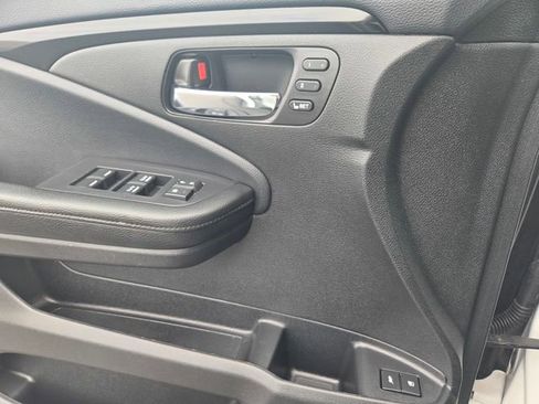 Used 2020 Honda Pilot Touring image 14