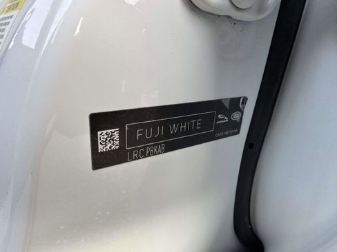 Used 2021 Land Rover Discovery Sport SE R-Dynamic image 16