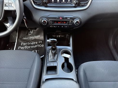 Used 2019 Kia Sorento LX image 23