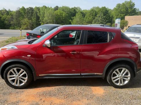 Used 2014 Nissan Juke SL w/ Premium Appearance Package image 4