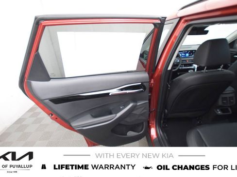 New 2026 Kia Seltos SX w/ SX Sunroof Package image 11