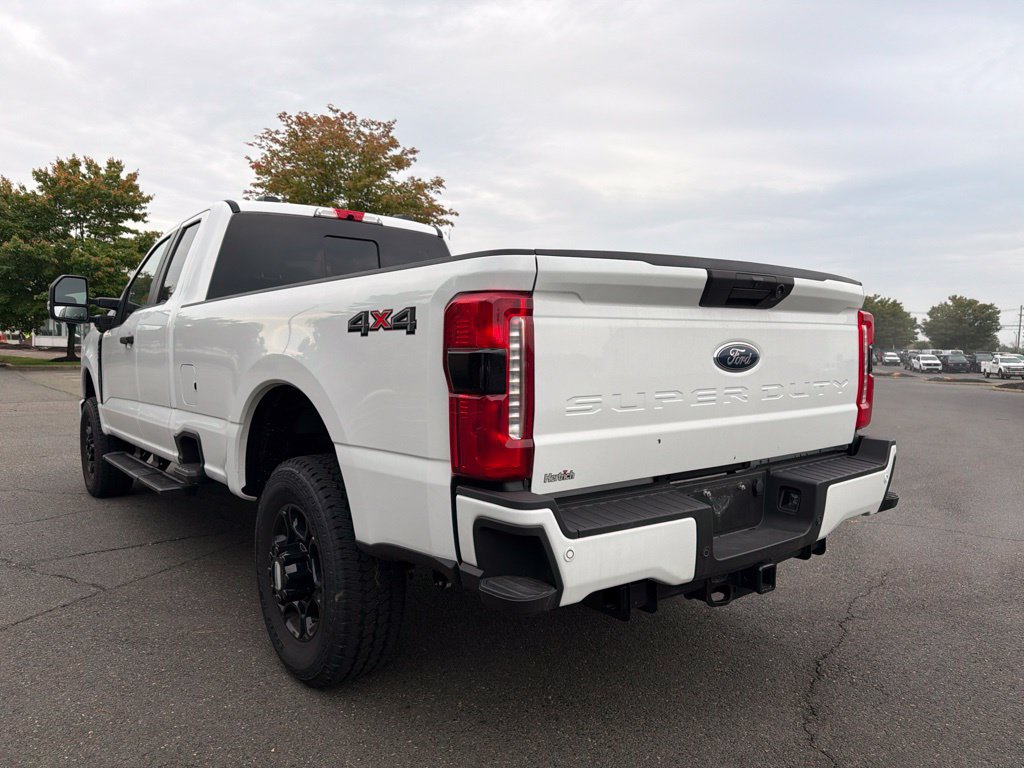 Used 2025 Ford F250 XL w/ STX Appearance Package AWD/4WD image 10