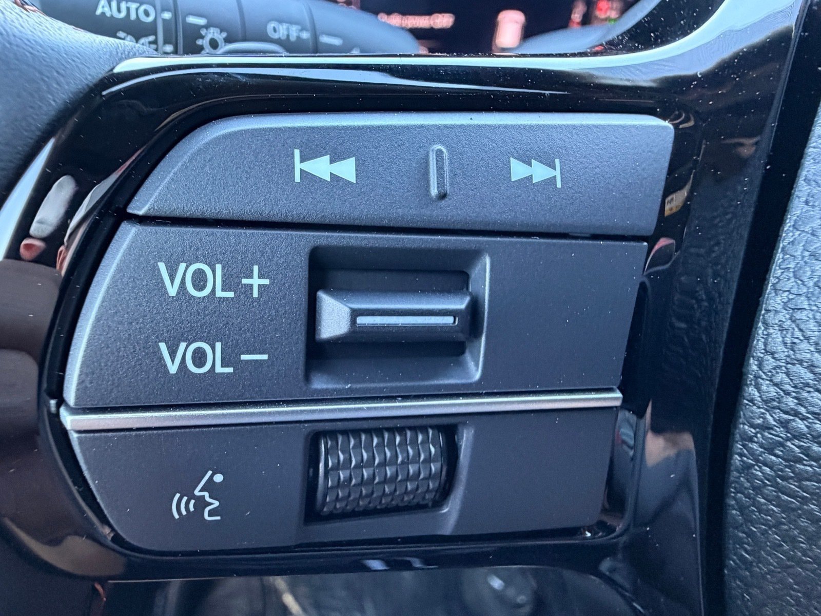 New 2026 Honda Pilot Sport image 19