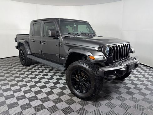 Used 2021 Jeep Gladiator Overland AWD/4WD image 7