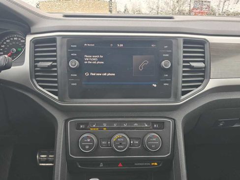 Used 2020 Volkswagen Atlas SE w/ Towing Package image 12