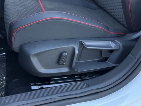 New 2026 Volkswagen GTI SE FWD image 25