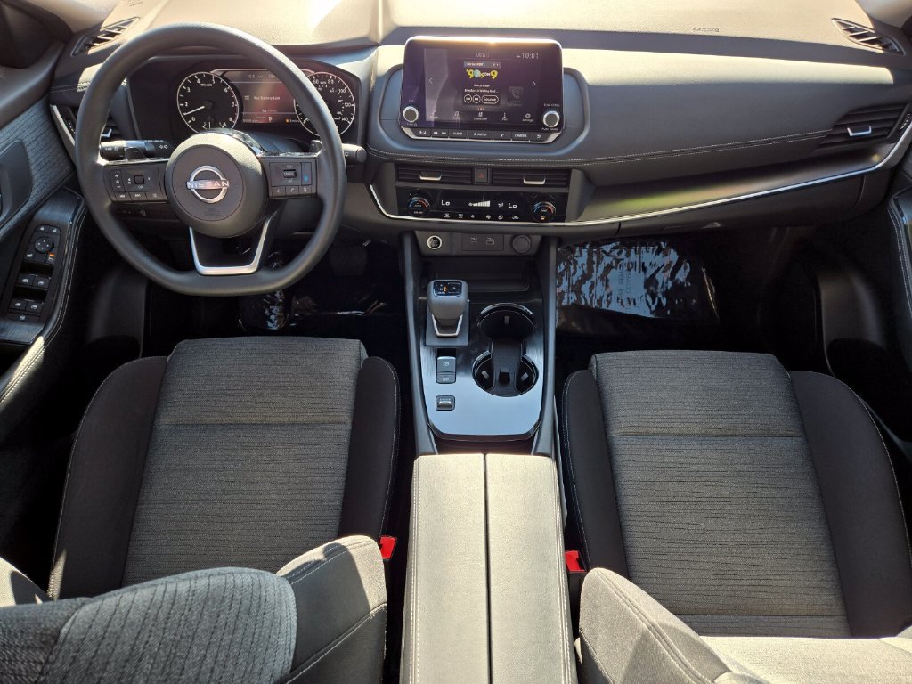 Certified 2023 Nissan Rogue SV FWD image 15