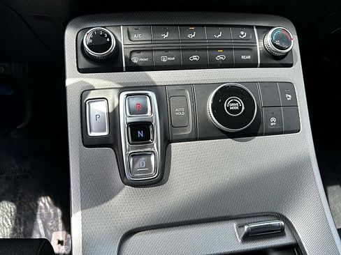 Used 2022 Hyundai Palisade SE w/ Cargo Package image 9