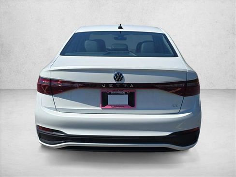 New 2026 Volkswagen Jetta SE FWD image 4