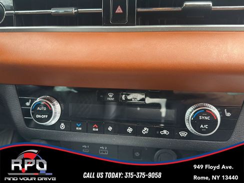 Used 2022 Mitsubishi Outlander SEL AWD/4WD image 11