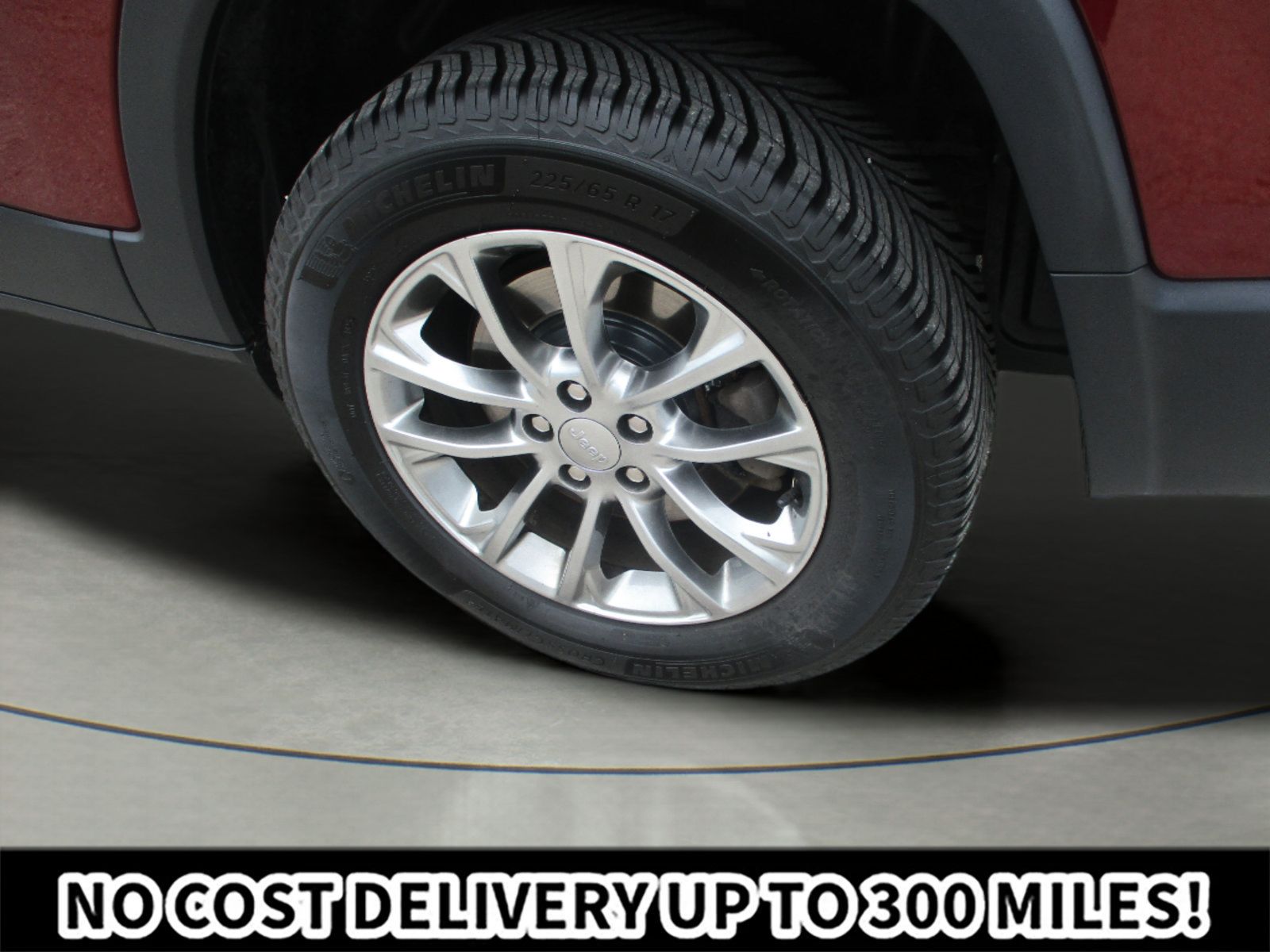 Used 2019 Jeep Cherokee Latitude Plus w/ Cold Weather Group AWD/4WD image 31