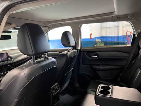 Used 2023 Nissan Rogue SL image 17