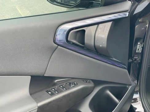 Used 2025 BMW X3 xDrive30i w/ Premium Package image 14