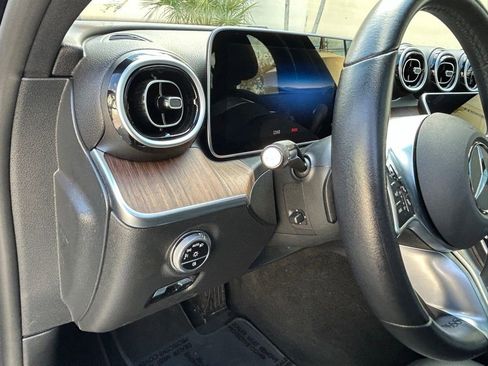 Used 2025 Mercedes-Benz C 300 Sedan image 18