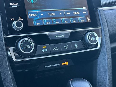 Used 2020 Honda Civic Sport image 19