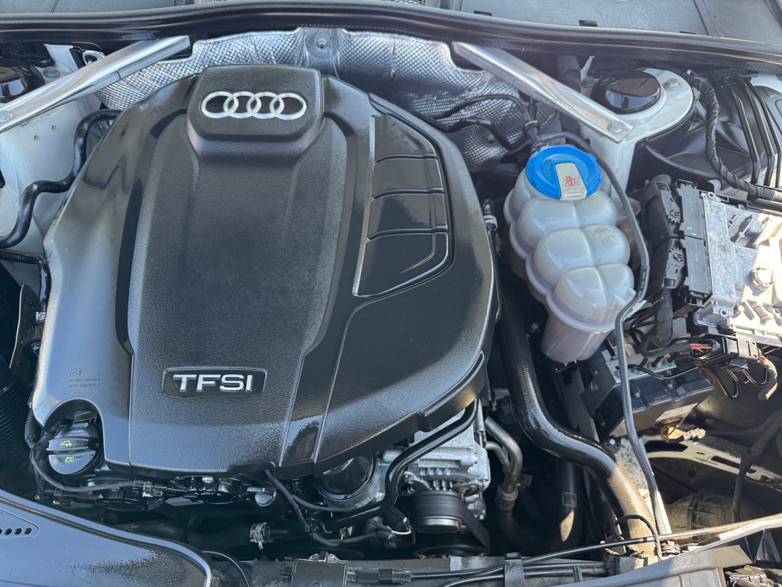 Used 2017 Audi A4 2.0T Premium w/ Audi MMI Navigation Plus FWD image 19