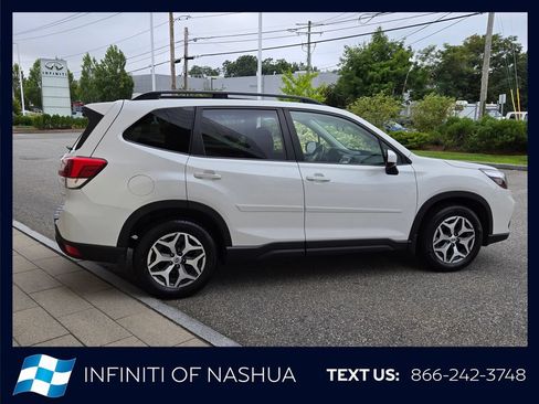 Used 2021 Subaru Forester Premium AWD/4WD image 17