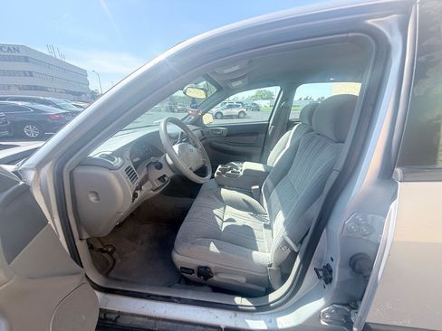 Used 2004 Chevrolet Impala w/ Preferred Equipment Group image 10