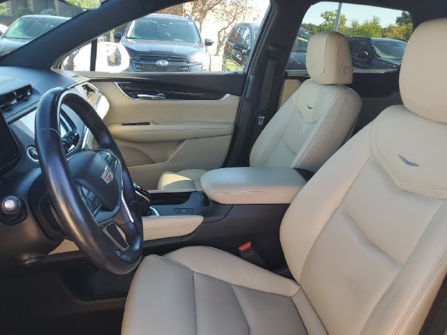 Used 2018 Cadillac XT5 FWD image 17