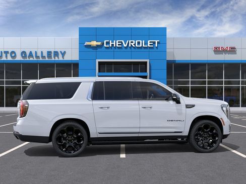 New 2026 GMC Yukon XL Denali Ultimate AWD/4WD image 6