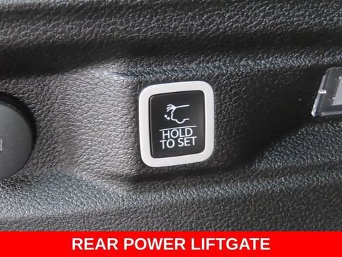 Used 2023 Jeep Grand Cherokee L Laredo w/ Luxury Tech Group I AWD/4WD image 31