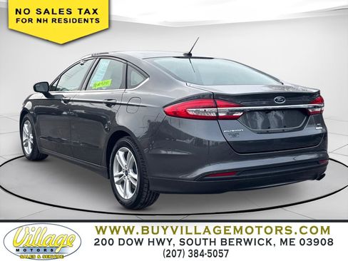 Used 2018 Ford Fusion SE image 3