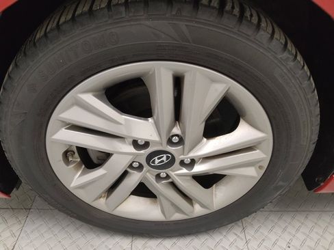 Used 2020 Hyundai Elantra SEL FWD image 31