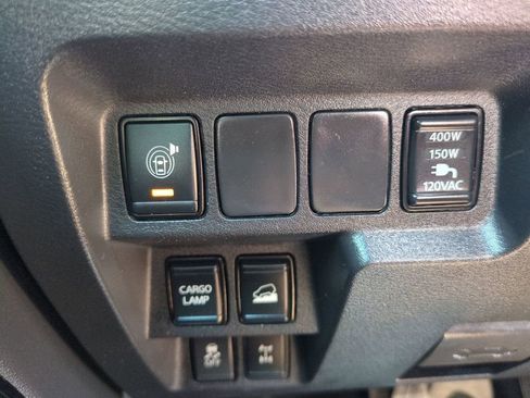 Used 2022 Nissan Frontier PRO-4X w/ Pro-4X Premium Package AWD/4WD image 29