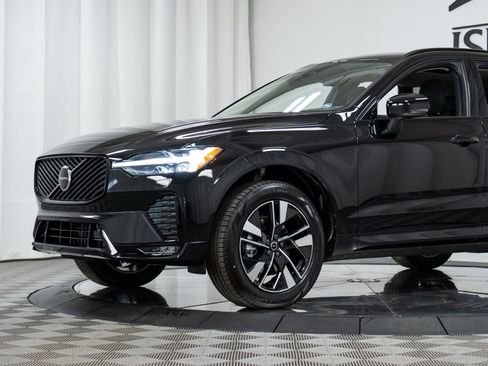 New 2026 Volvo XC60 B5 Core w/ Climate Package AWD/4WD image 25