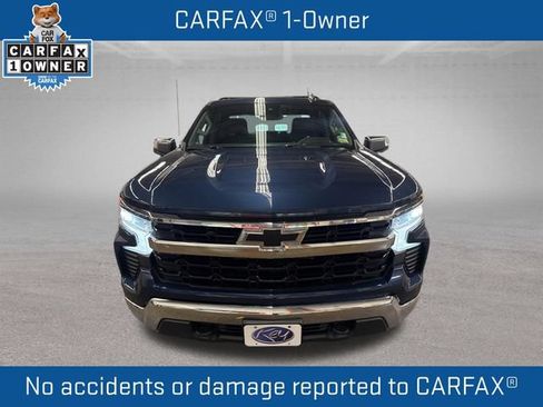 Used 2022 Chevrolet Silverado 1500 LT AWD/4WD image 2
