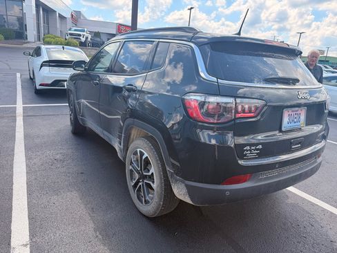 Used 2024 Jeep Compass Limited AWD/4WD image 4