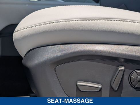 New 2026 Ford Explorer Platinum image 24