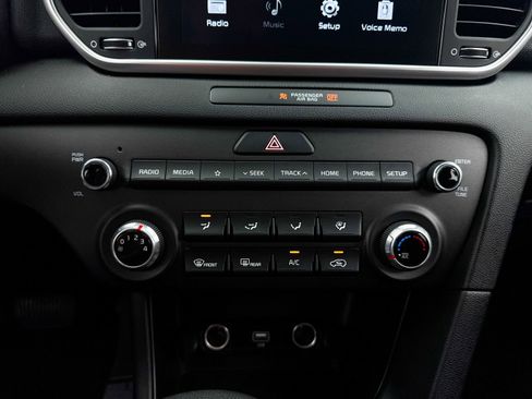 Certified 2021 Kia Sportage LX FWD image 25