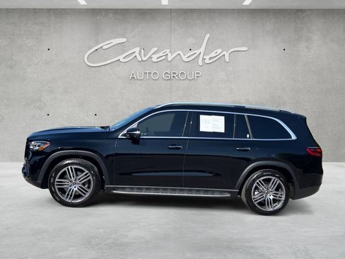 Used 2025 Mercedes-Benz GLS 450 4MATIC image 15