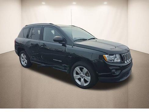 Used 2013 Jeep Compass Latitude w/ Sun/Sound Group image 2