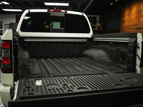 Used 2025 Nissan Frontier PRO-4X w/ Pro Convenience Package AWD/4WD image 7
