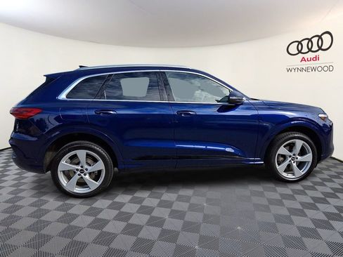 Certified 2025 Audi Q5 Premium Plus w/ Premium Plus AWD/4WD image 7