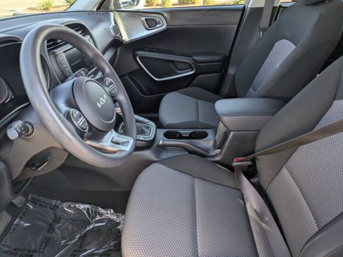 Certified 2024 Kia Soul LX w/ Option Group 015 FWD image 24