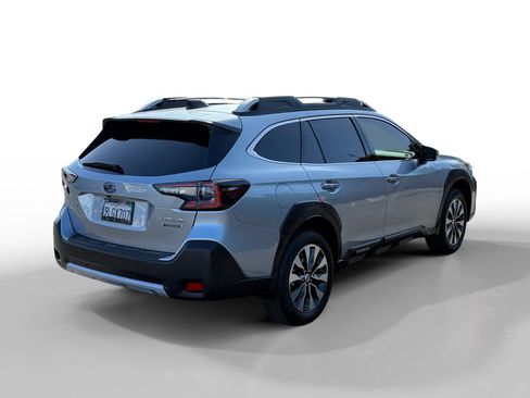 Used 2024 Subaru Outback Touring AWD/4WD image 5