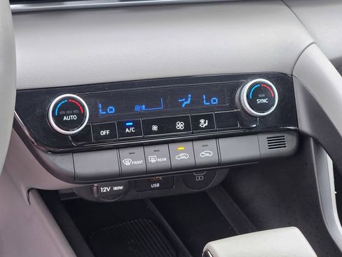 Certified 2025 Hyundai Elantra Sport w/ Cargo Package FWD image 30