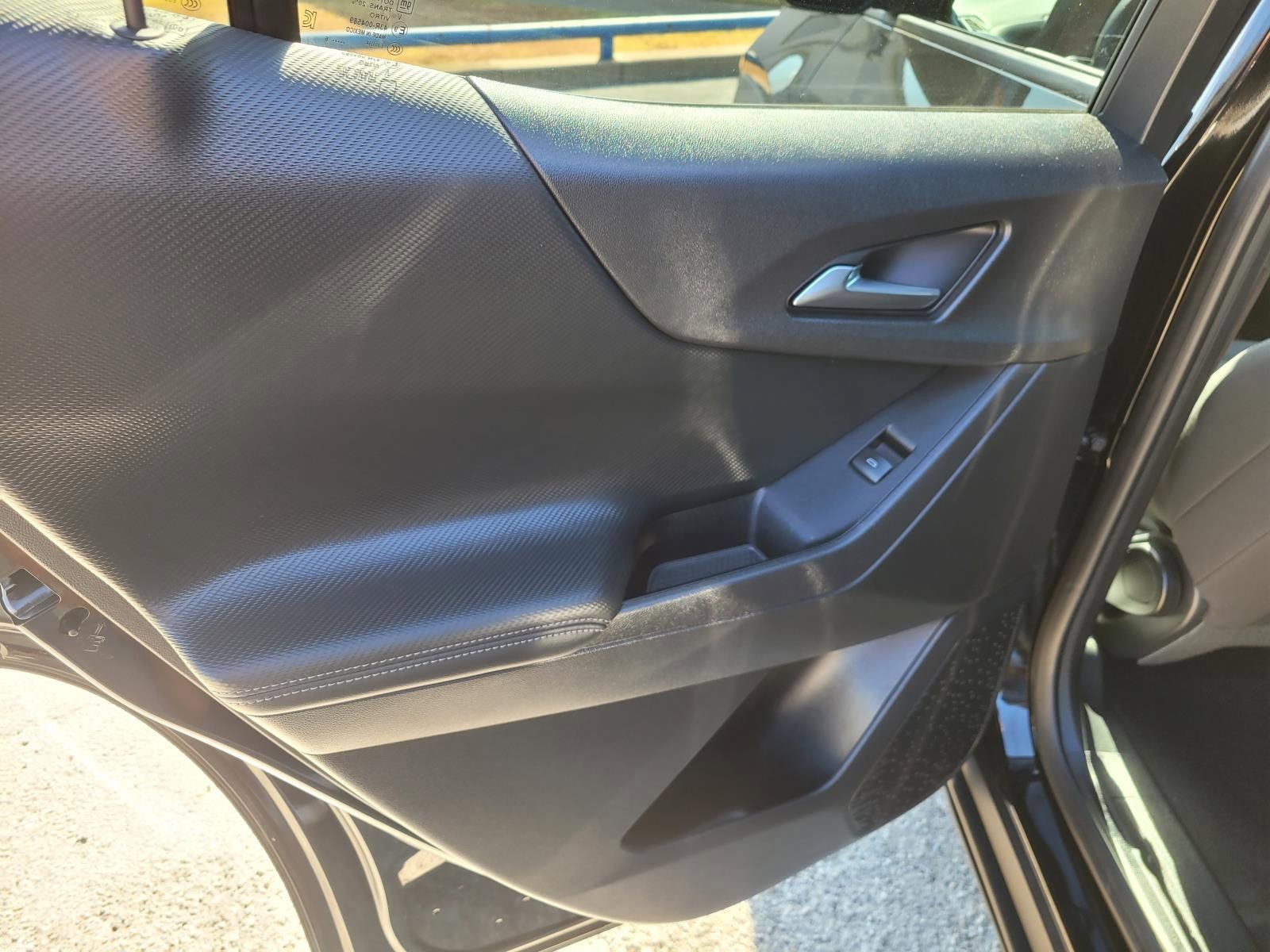 Used 2026 Chevrolet Equinox LT AWD/4WD image 14